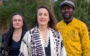 NINON VALDER / CARINE BONNEFOY / ABDOULAYE KOUYATE  AMOUR AMOR, MUSIC FOR PEACE