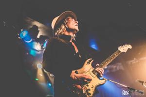 PHILIP SAYCE LIVE