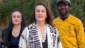 NINON VALDER / CARINE BONNEFOY / ABDOULAYE KOUYATE - AMOUR AMOR, MUSIC FOR PEACE