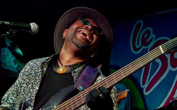 #LAfriqueEtLeJazz JAM SESSION avec ETIENNE MBAPPE  L’AFRIQUE ET LE JAZZ - L’âme Vive du Jazz