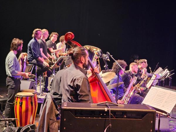 CARTE BLANCHE AU DÉPARTEMENT JAZZ DU CRD VAL MAUBUÉE